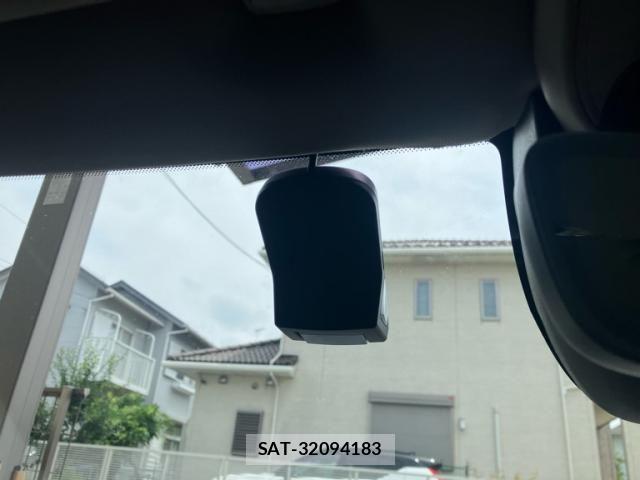 Volvo V40 2018-04 7458679-22