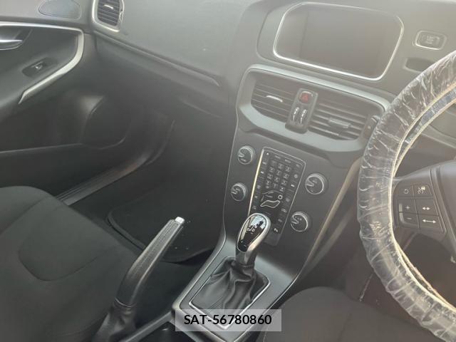 Volvo V40 2017-05 7503526-9
