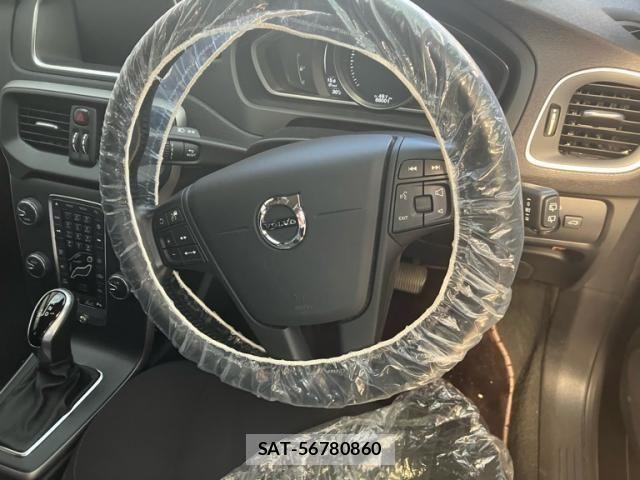 Volvo V40 2017-05 7503526-8