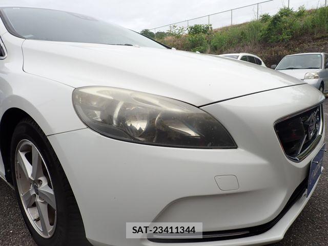 Volvo V40 2013-12 7510388-7