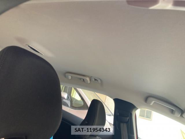 Volvo V40 2013-08 7503527-14