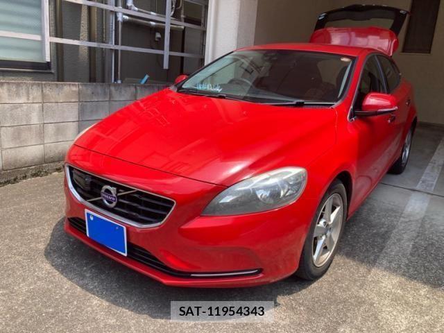 Volvo V40 2013-08 7503527-2