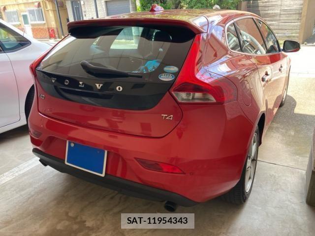 Volvo V40 2013-08 7503527-5