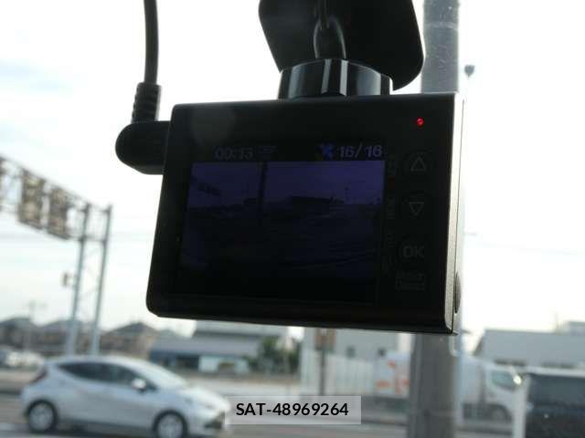 Volvo V40 2016-09 7503524-3