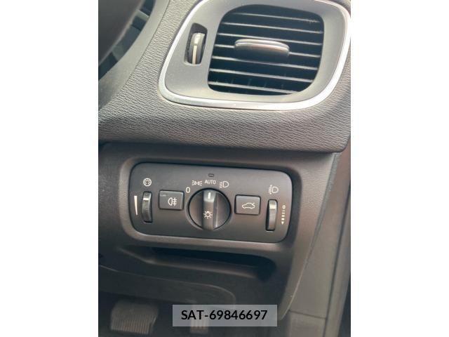 Volvo V40 2016-06 7503528-16