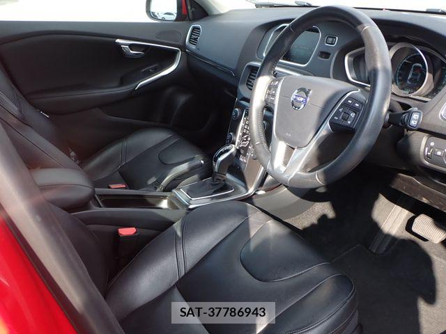 Volvo V40 2015-12 7503525-1