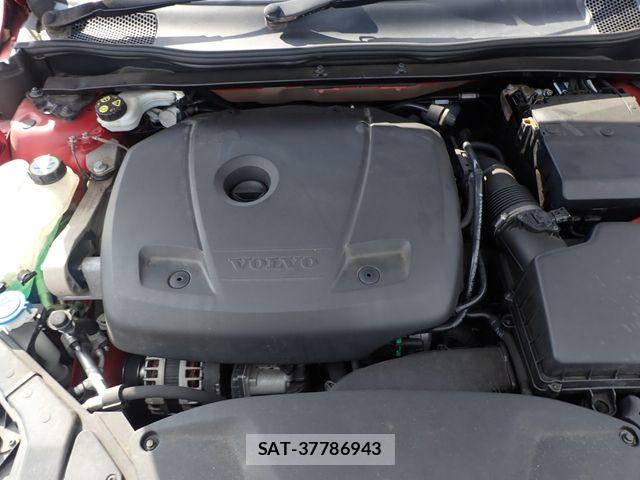 Volvo V40 2015-12 7503525-24