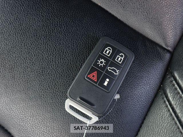 Volvo V40 2015-12 7503525-28
