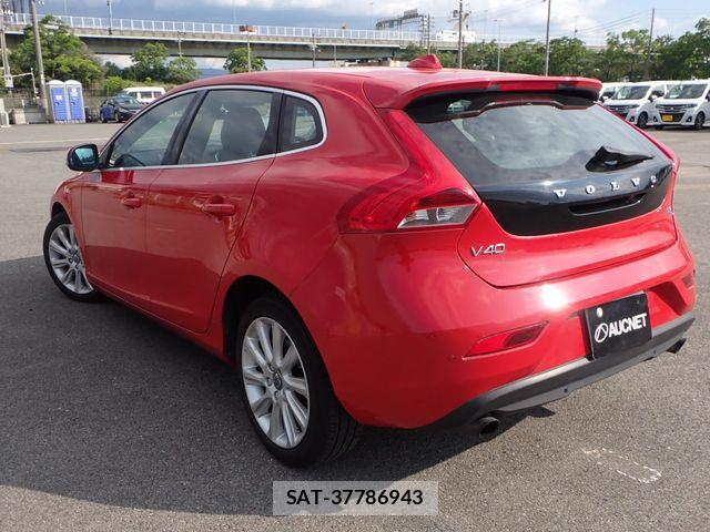 Volvo V40 2015-12 7503525-2