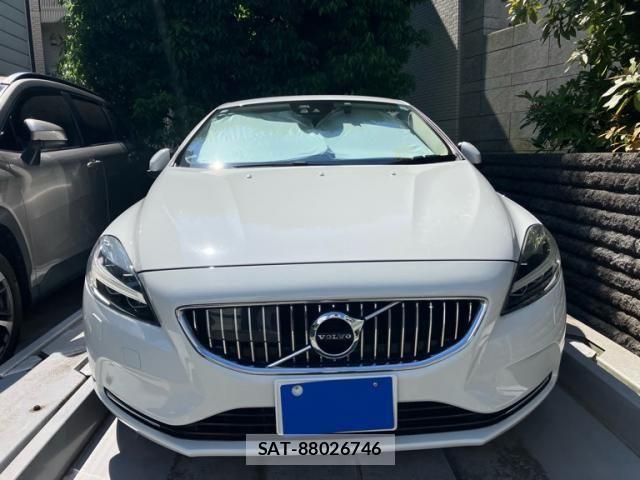 Volvo V40 2017-03 7621130-1