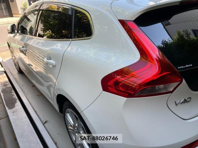Volvo V40 2017-03 7621130-5