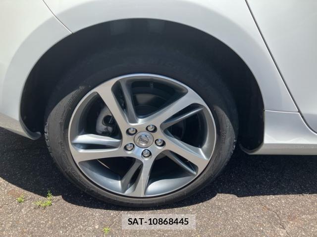 Volvo V40 2017-06 7621131-8