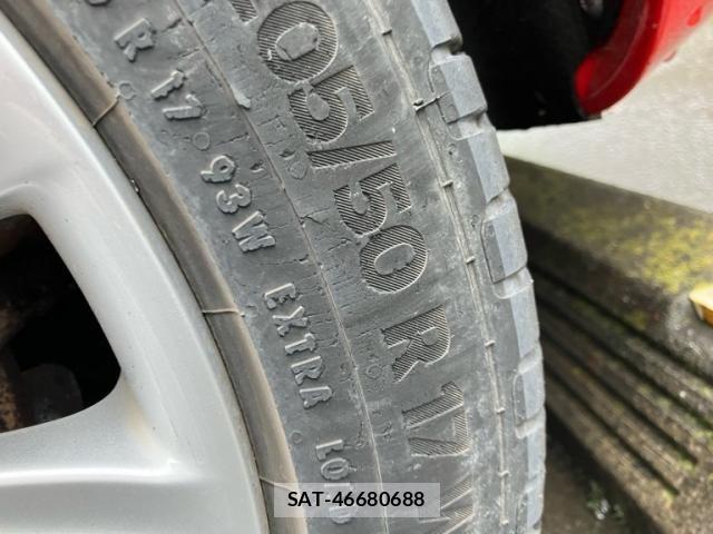 Volvo V40 2015-12 7621135-9