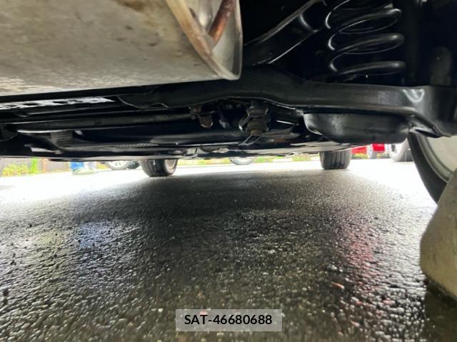 Volvo V40 2015-12 7621135-12