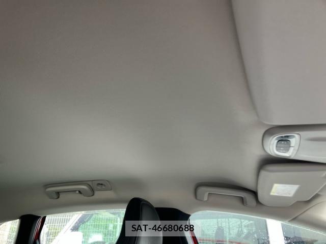 Volvo V40 2015-12 7621135-16