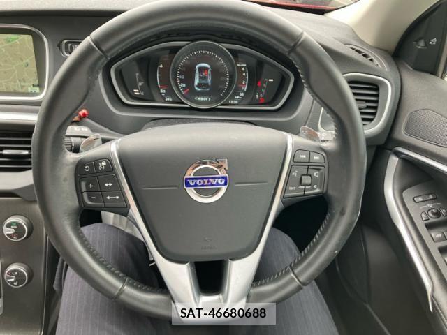 Volvo V40 2015-12 7621135-18