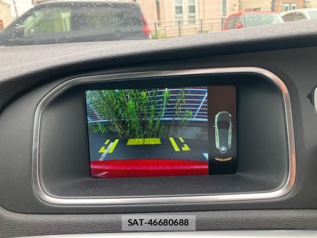 Volvo V40 2015-12 7621135-24