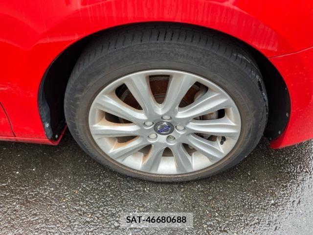 Volvo V40 2015-12 7621135-5