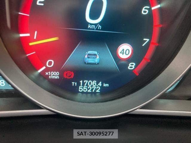 Volvo V40 2013-09 7621133-17