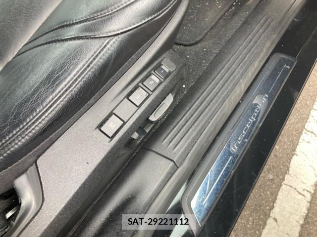 Volvo V40 2017-04 7621132-14