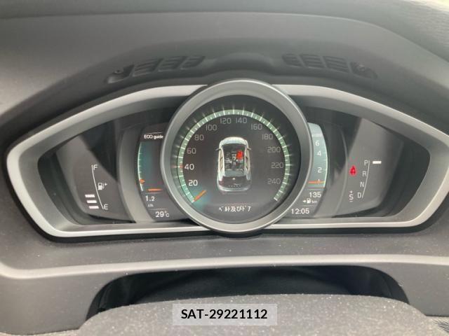 Volvo V40 2017-04 7621132-19