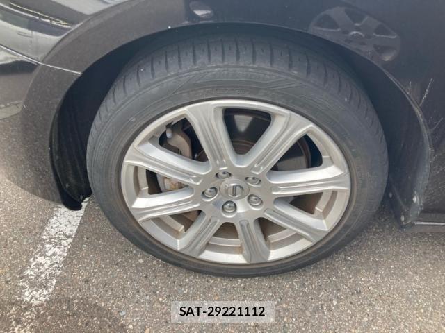 Volvo V40 2017-04 7621132-7