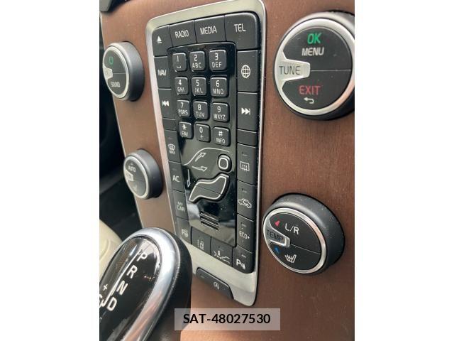 Volvo V40 2016-02 7730418-19