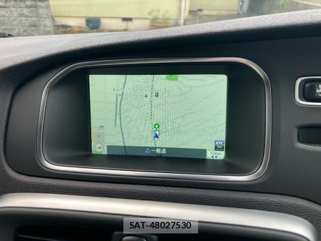 Volvo V40 2016-02 7730418-21