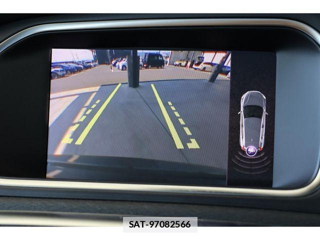 Volvo V40 2019-09 7730417-13