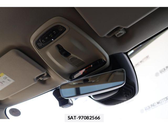 Volvo V40 2019-09 7730417-18