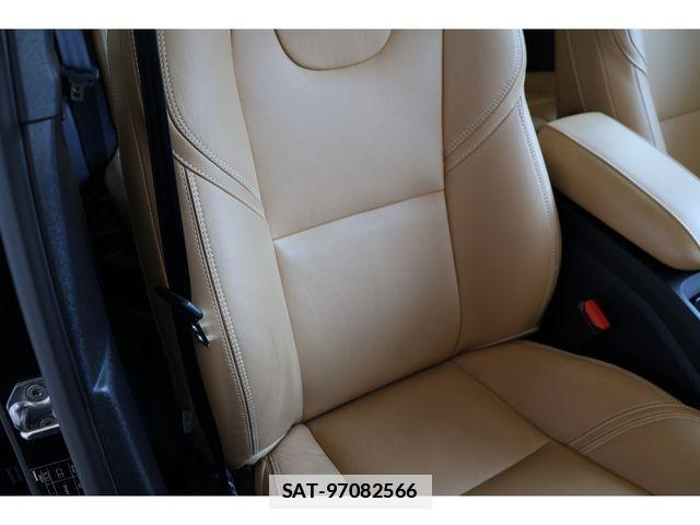 Volvo V40 2019-09 7730417-22