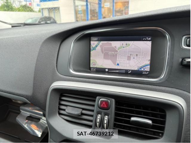 Volvo V40 2013-09 7730423-10