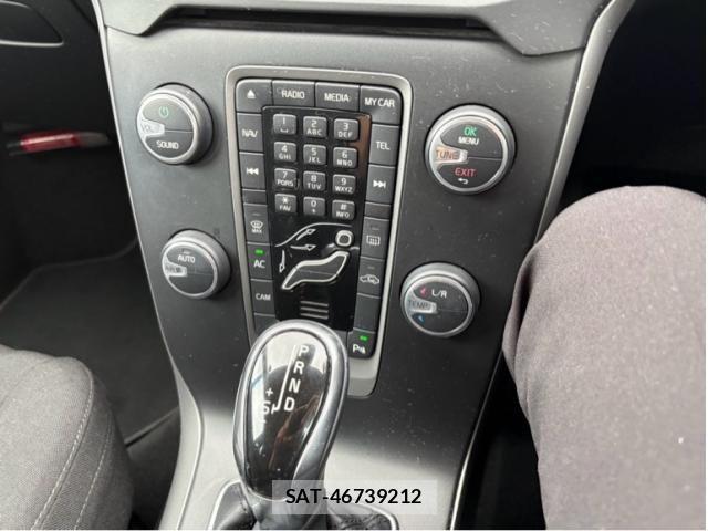 Volvo V40 2013-09 7730423-14