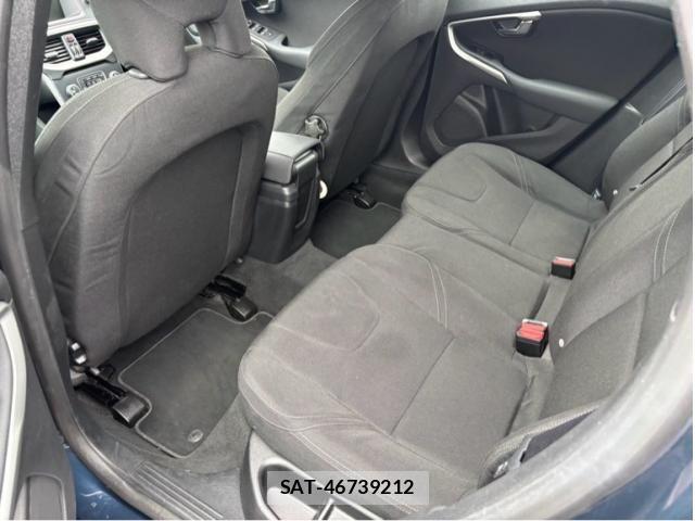 Volvo V40 2013-09 7730423-2