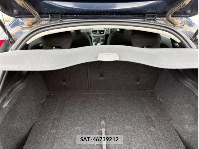 Volvo V40 2013-09 7730423-7