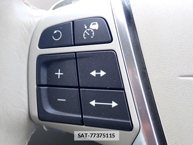 Volvo V40 2016-10 7730415-13