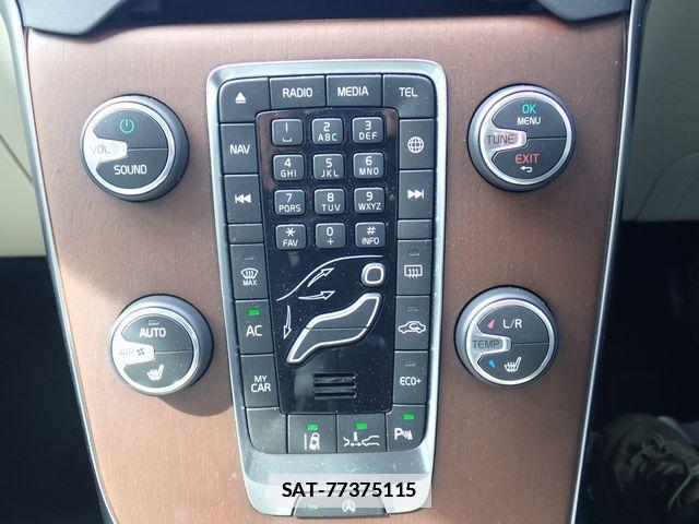 Volvo V40 2016-10 7730415-15