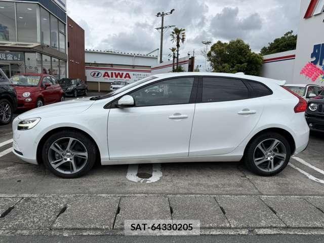Volvo V40 2016-12 7790268-1