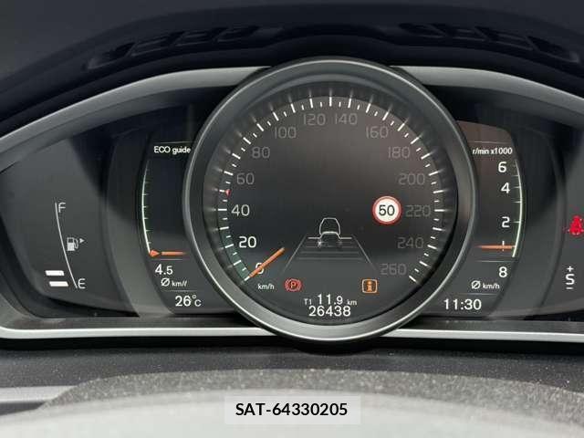 Volvo V40 2016-12 7790268-22