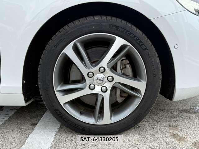 Volvo V40 2016-12 7790268-25