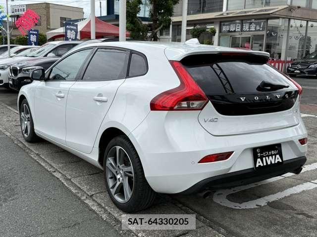 Volvo V40 2016-12 7790268-2