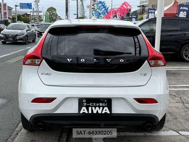 Volvo V40 2016-12 7790268-3