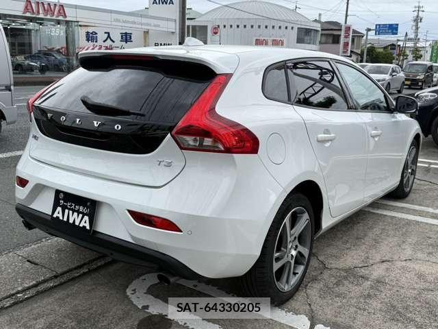 Volvo V40 2016-12 7790268-4