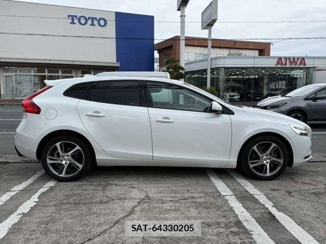 Volvo V40 2016-12 7790268-5