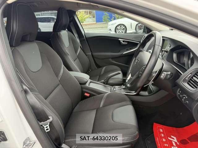 Volvo V40 2016-12 7790268-8