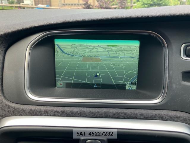 Volvo V40 2016-10 7880317-18