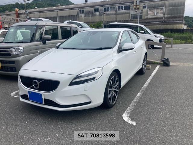 Volvo V40 2018-03 7880323-0