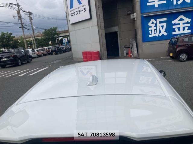 Volvo V40 2018-03 7880323-4
