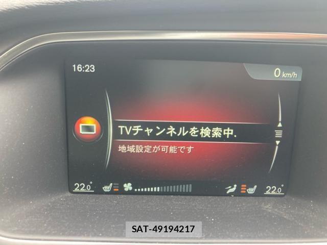 Volvo V40 2015-03 7964306-16