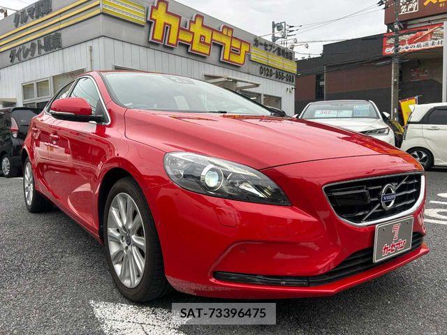 Volvo V40 2015-08 7964307-22